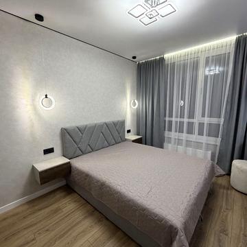 Братів Шеметів вул., 7