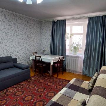 Віталія Гуляєва вул., 15а