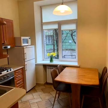 Хрещатик вул. (Kreschatic), 21