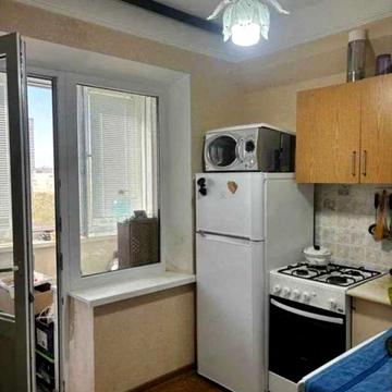 Оболонський просп., 7-Б