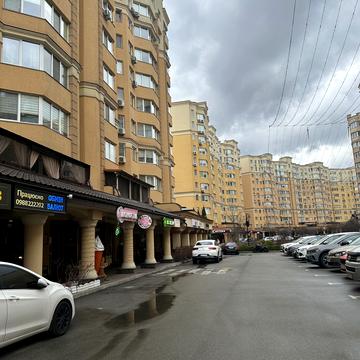 Миру вул., 40