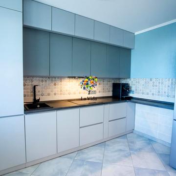 Петрівська вул., 9