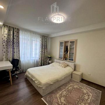 Златопільська вул., 4