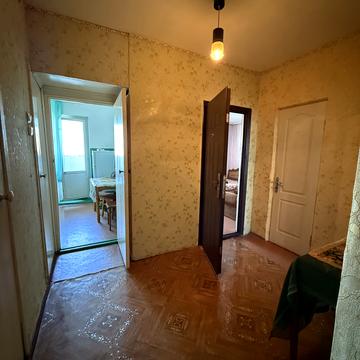 Князя Володимира Великого просп., 7