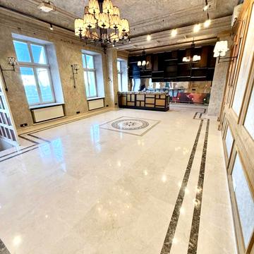 Приморський бульв., 4