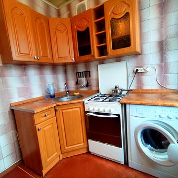 Нескорених вул. (Героїв Праці), 4г