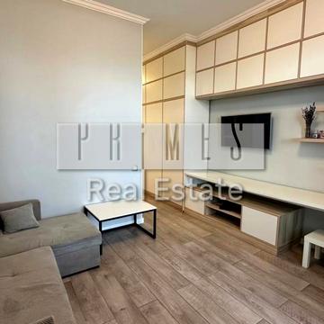 Кирило-Мефодіївська вул., 2