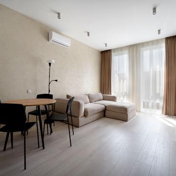 Бульварно-Кудрявська вул. (Воровського), 17