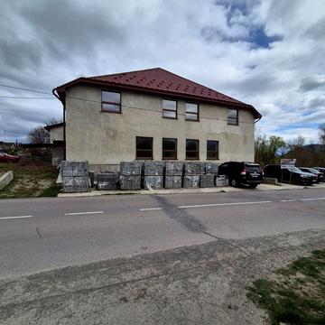 Шімона Голлоші, 42