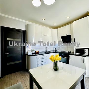 Соборна вул., 126/14