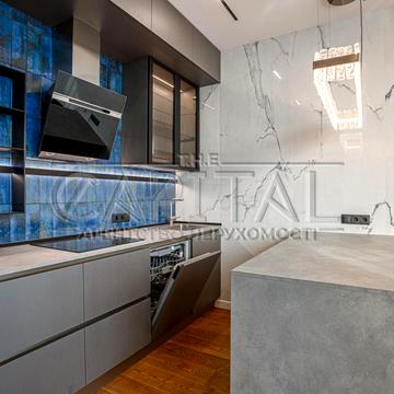 Дніпровська набережна вул., 14-Б