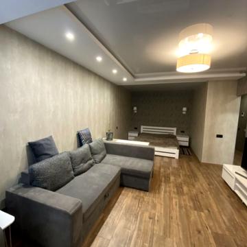 Абрамівська вул., 4