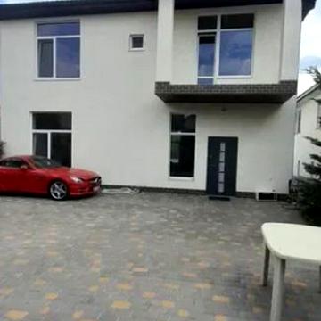 Романтический пер.