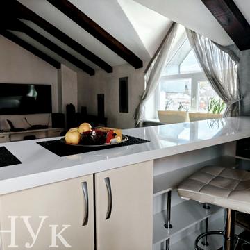 Рудницького вул., 28