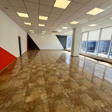 Новокостянтинівська вул., 7