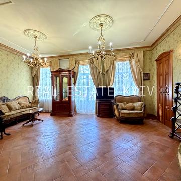 Івана Франка вул., 20-Б