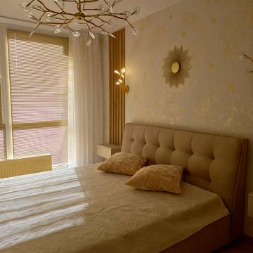 Причальна вул., 12