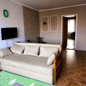 Богатирська вул., 4