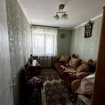 Покровська вул., 18