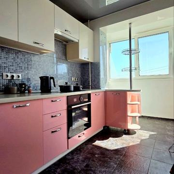 Надії Алексєєнко вул. (Чичеріна), 100