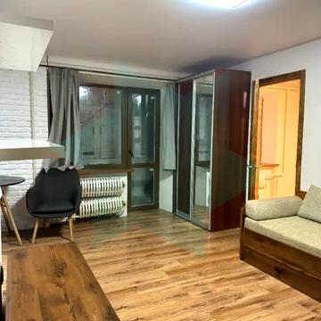 Високовольтна вул., 28