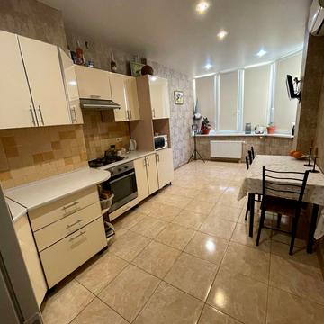 Миколаївська вул., 3/5