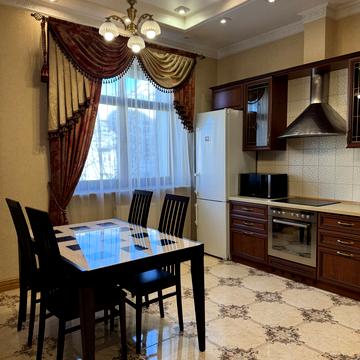 Хрещатик вул. (Kreschatic), 27-Б