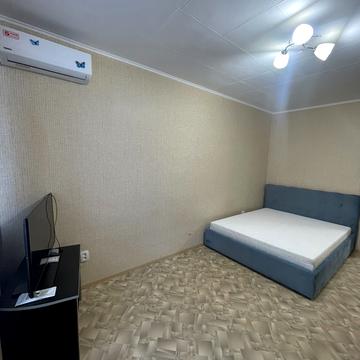 Олени Пчілки вул., 7