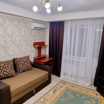 Зелена вул., 12