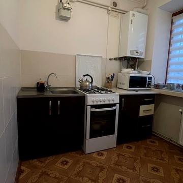 Шептицького, 13