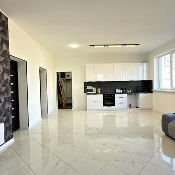 Будівельників, 20