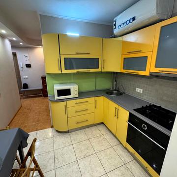 Зодчих вул., 38