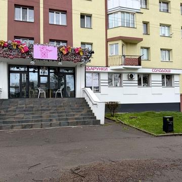 Кулика і Гудачека вул. (Макарова), 42