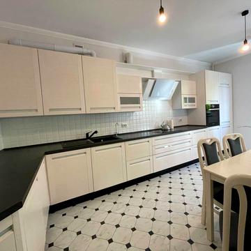 Погулянка вул., 5