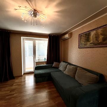 Озерна вул. (Червоних Майовщиків), 21