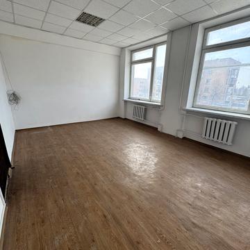 Вернигори вул., 4