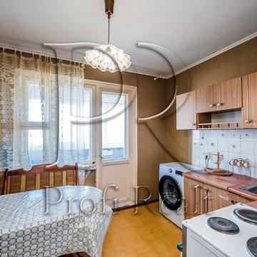 Рональда Рейгана вул., 1/25