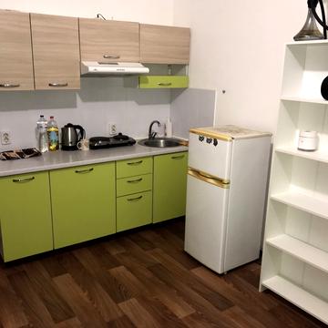 Ярослава Гашека бульв., 24