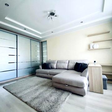 Миколи Міхновського бульв. (Дружби народів), 27