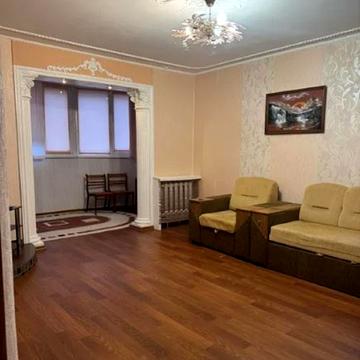 Академіка Сахарова вул., 42