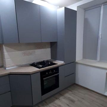 Соборний просп. (Леніна), 216