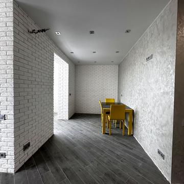 Подільська вул., 7