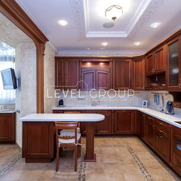 Обсерваторна вул., 7