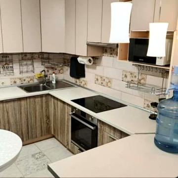 Романа Ратушного вул. (Волгоградська), (Будинок)