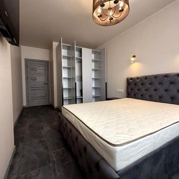 Олександра Олеся вул., 17