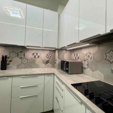 Волошкова вул., 1