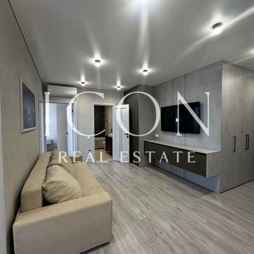 Віктора Некрасова вул. (Північно-Сирецька), 10