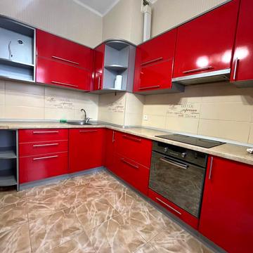 Небесної Сотні просп. (Маршала Жукова), 3А/1