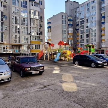 Михайла Грушевського просп., 191-В