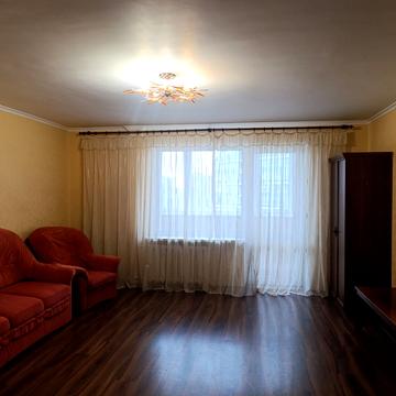 Дарницький бульв., 8